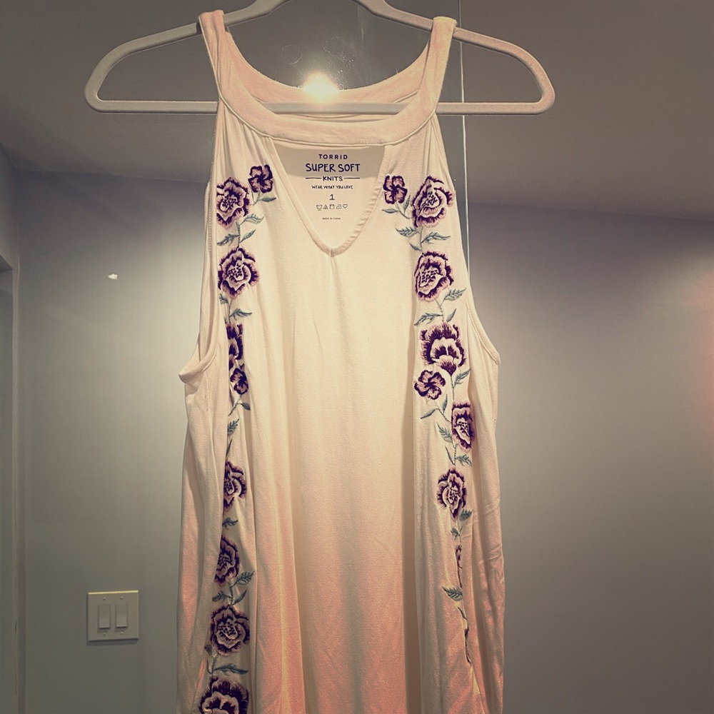 Embroidered Flower Halter Shirt Torrid size 18/20
